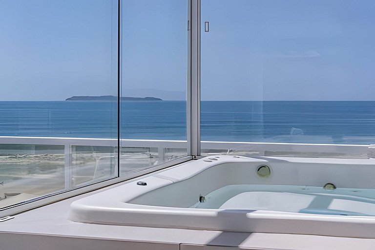 Duplex Frente ao Mar com Jacuzzi