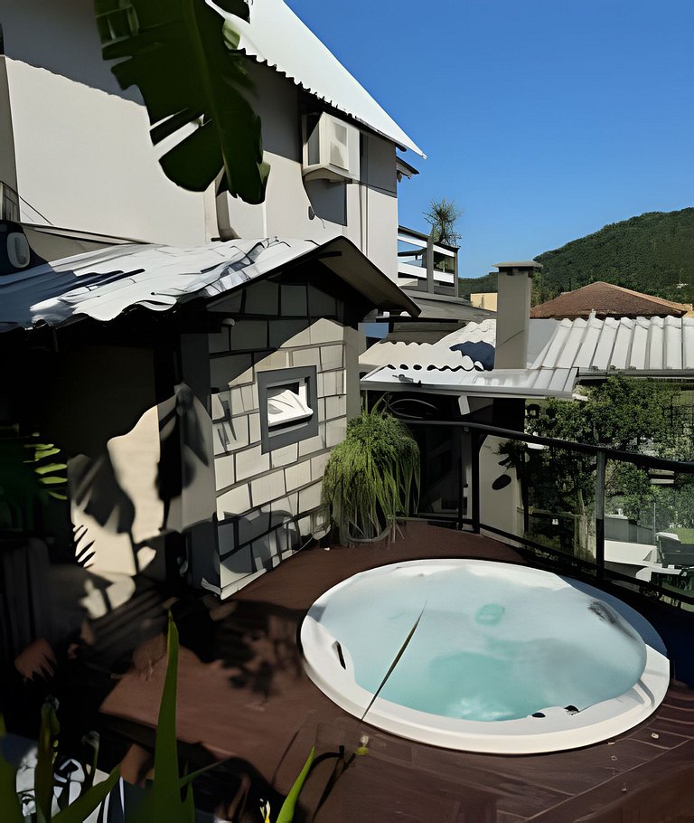 Casa c/Jacuzzi a 50m da praia